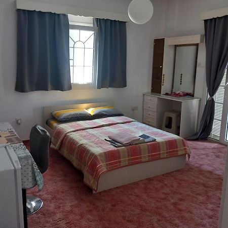 Apartamento Vasilis House Dromolaxia Exterior foto