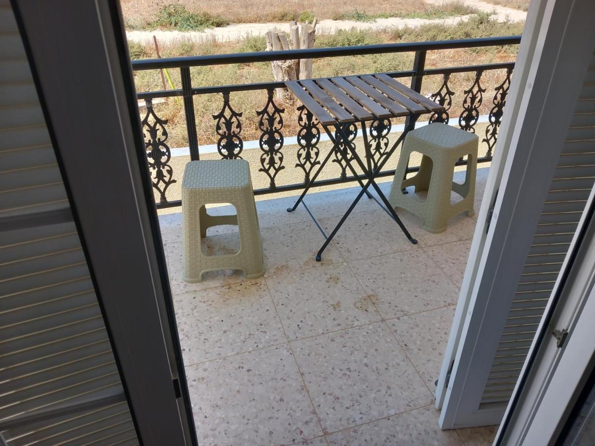 Apartamento Vasilis House Dromolaxia Exterior foto